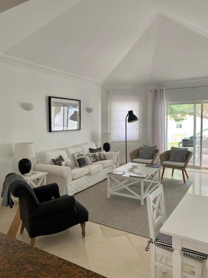 Beautiful Apartment For Rent In Quinta Do Lago With Excellent Resort Facilities Close To Lake And Beach. Экстерьер фото